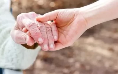 Il corso per diventare ‘accompagnatore di fine vita’: “Sempre più famiglie chiedono aiuto”